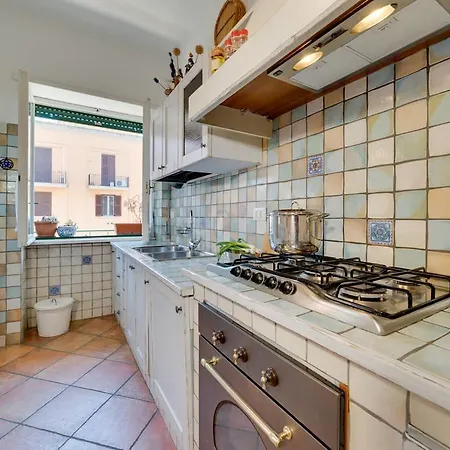 Colorful Lovely 2bed Flat In Garbatella Апартаменты *