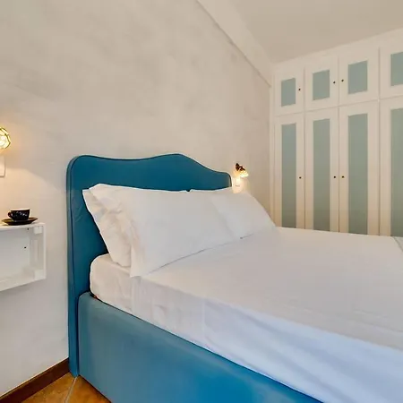 Апартаменты Colorful Lovely 2bed Flat In Garbatella Рим