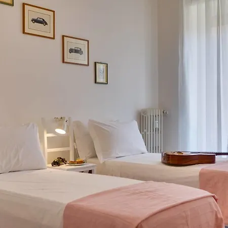 Апартаменты Colorful Lovely 2bed Flat In Garbatella *